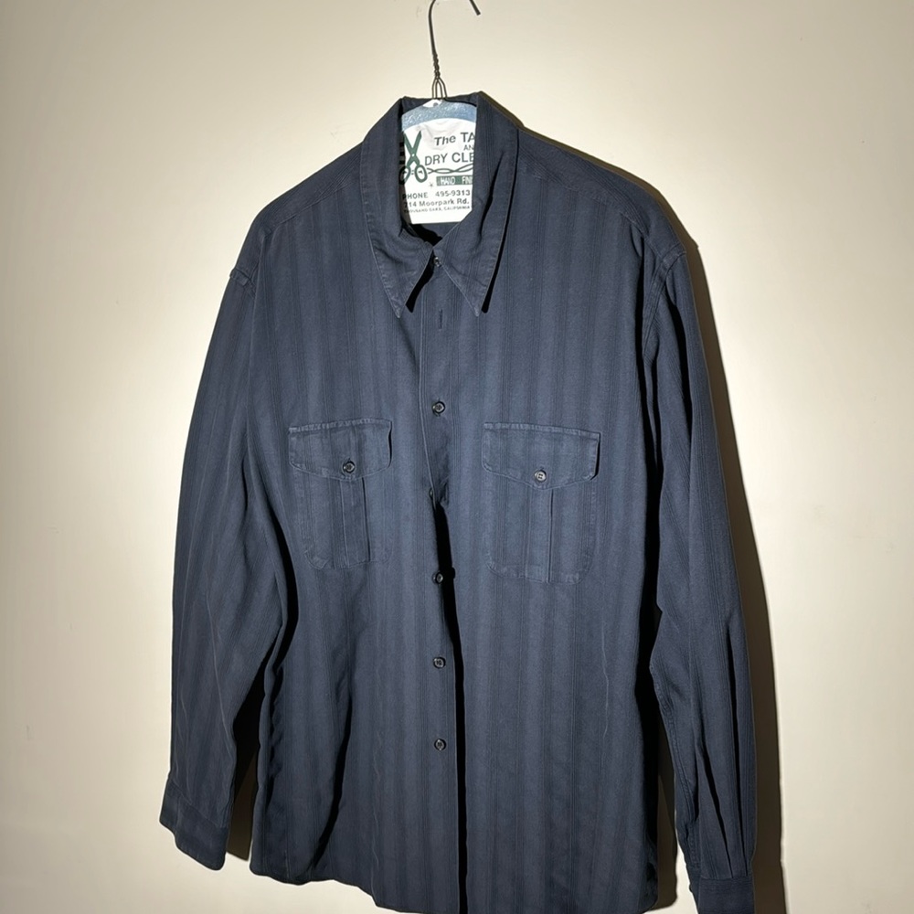 Giorgio Armani Collezioni Men’s Dark Blue 42 - 16 1/2 dress shirt.